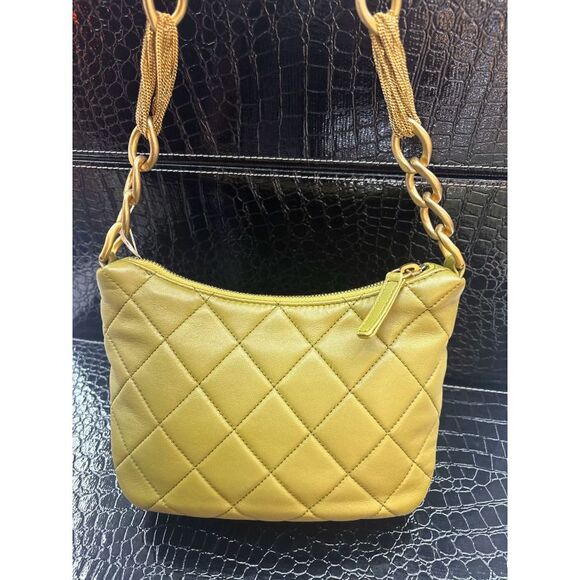 Chanel Women Pre-Loved Bag Very Good Condition - Picture 2 of 2
